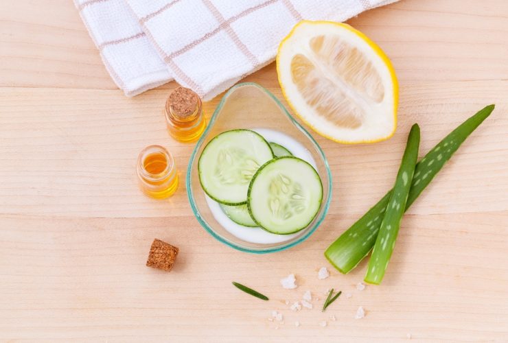 6 Natural Skin Glowing Solutions at home