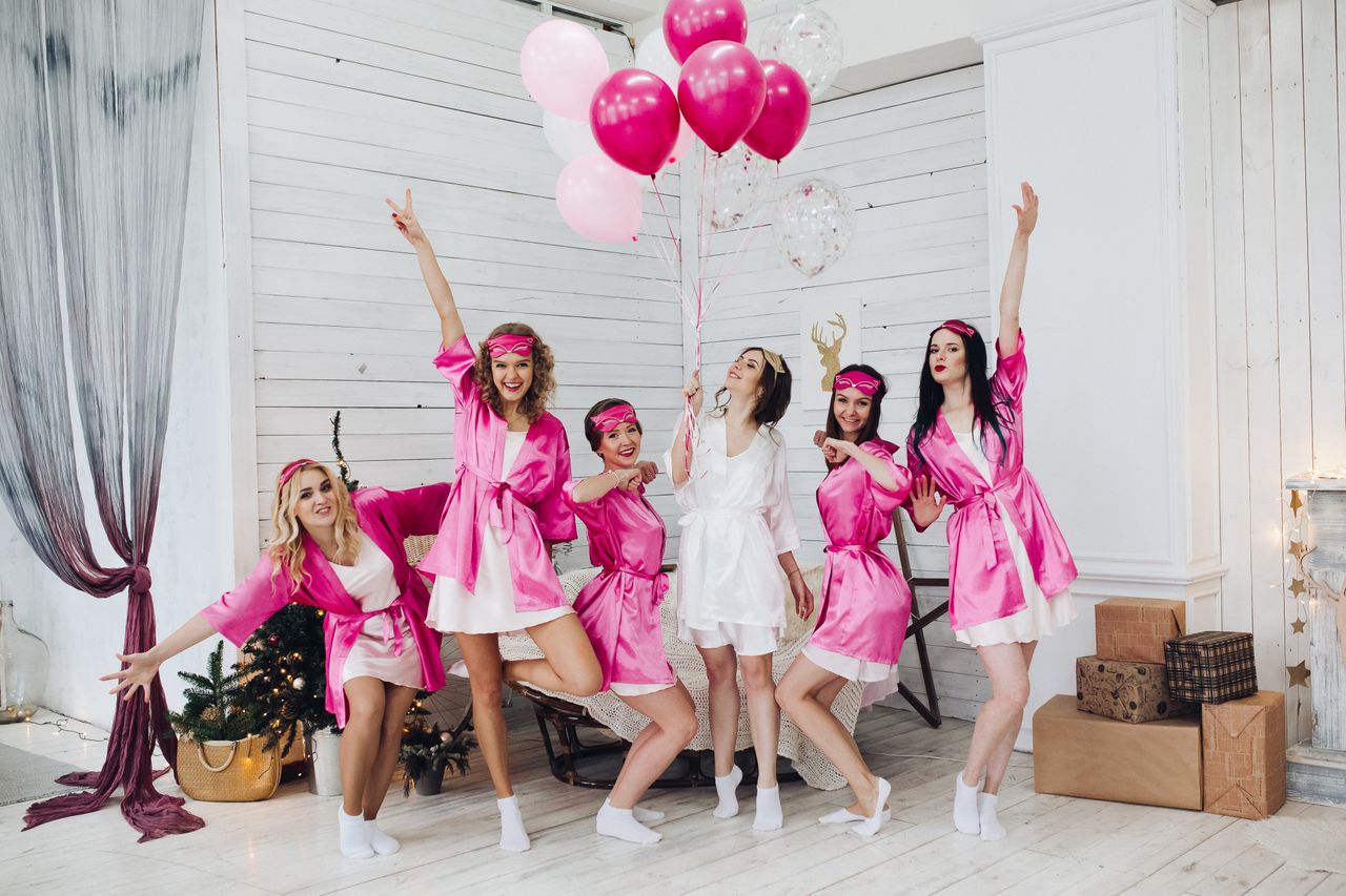 7 Low Key Bachelorette Party Ideas for a Bride Who Wants to Relax