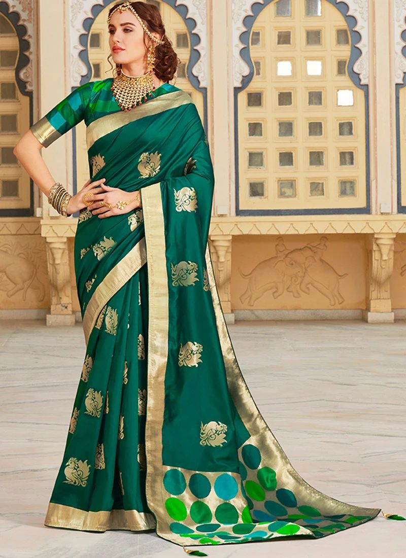 Accessorizing a Green Multicolor Saree