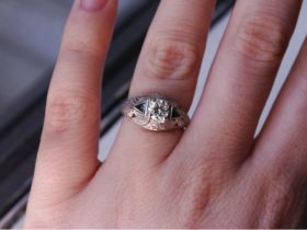 Antique Engagement Ring Buyer