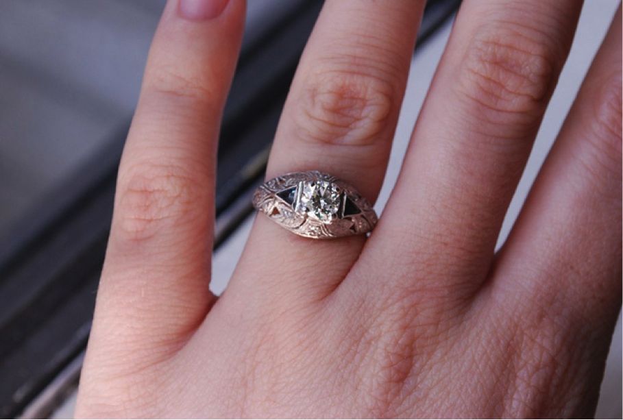 Antique Engagement Ring Buyer