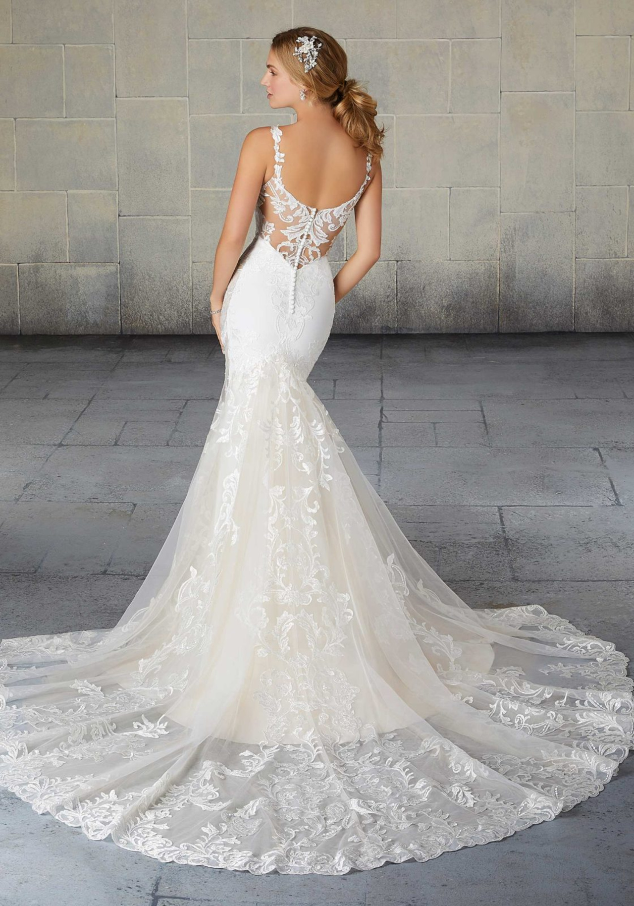 Backless Style Wedding Dresses 2