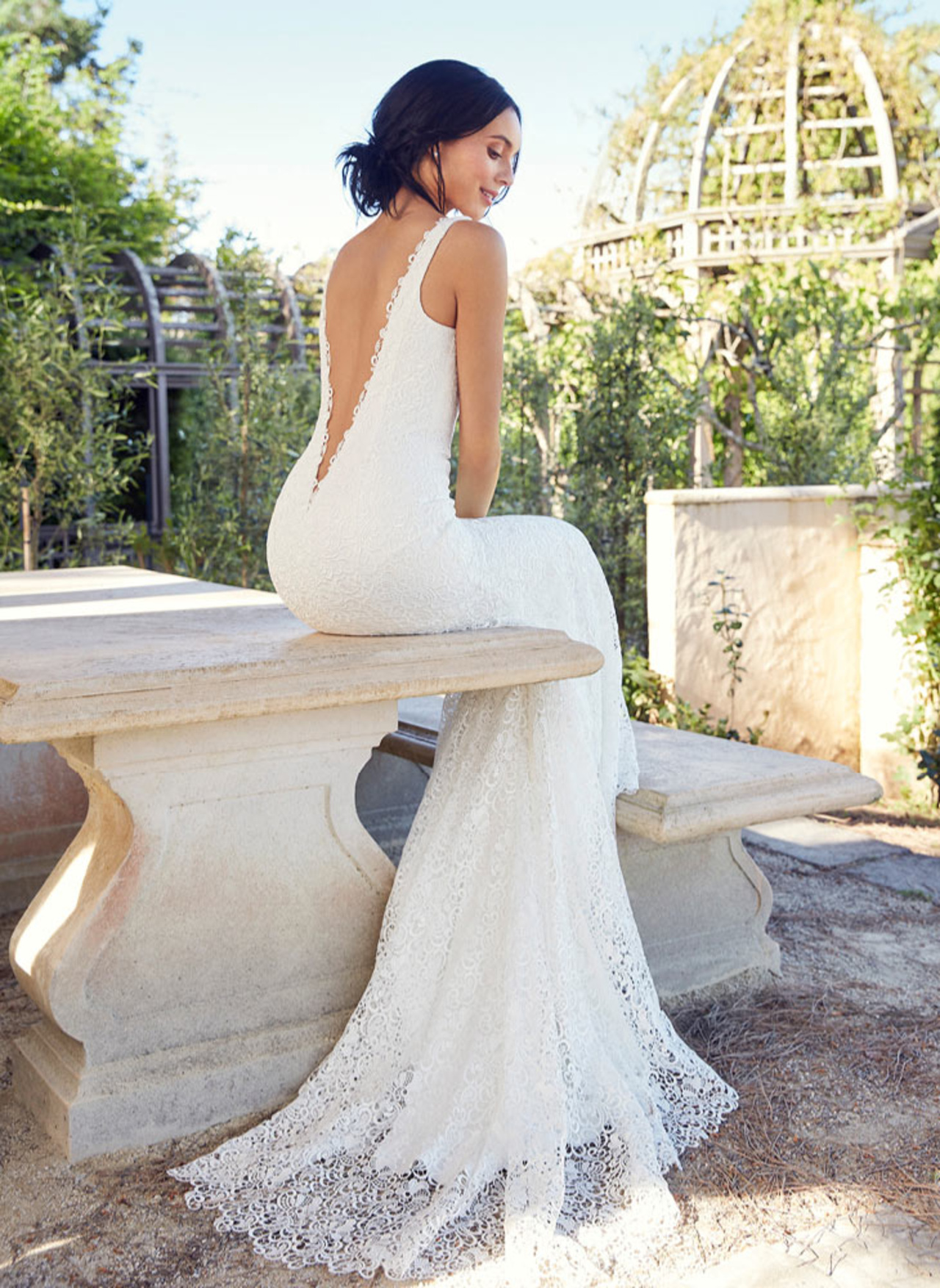 Backless Style Wedding Dresses 4