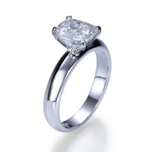 Cushion Cut Diamond Engagement Ring