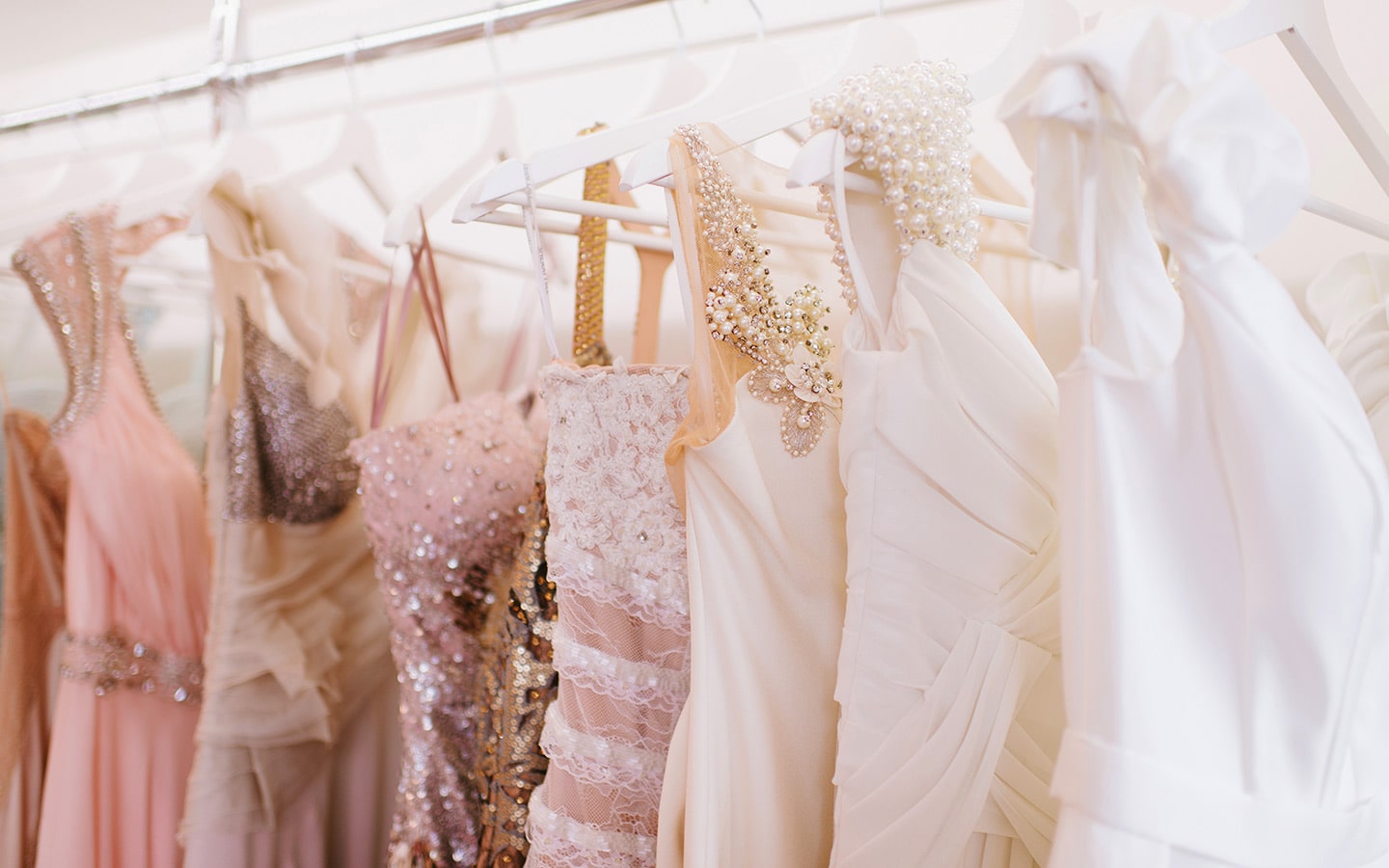 Do’s and Don’ts for Your Wedding Wardrobe