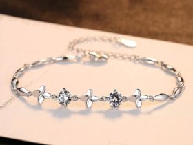 Lucky four-leaf clover bracelet for her