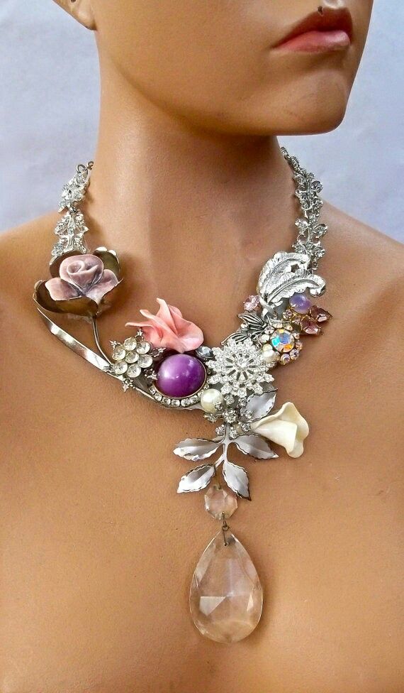 piece with a drop rhinestone and airy flowers min