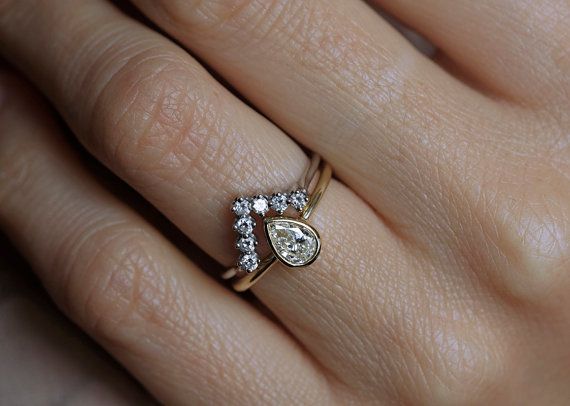 V-Shaped Diamond Engagement Ring